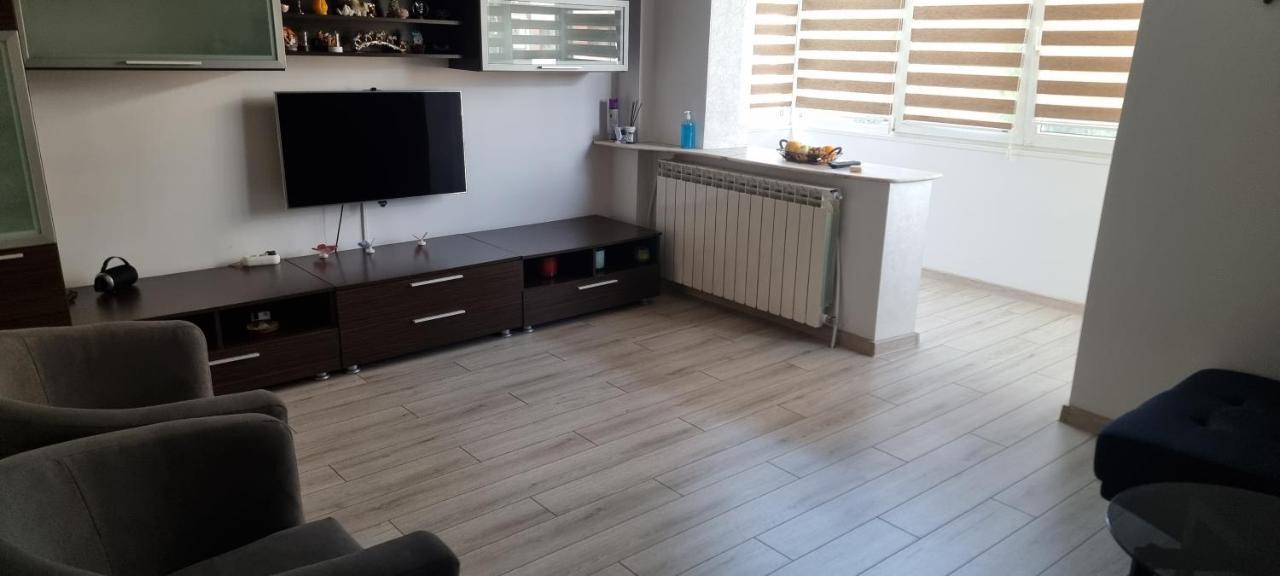 Ilona Apartament 3 Camere Râmnicu Vâlcea Εξωτερικό φωτογραφία