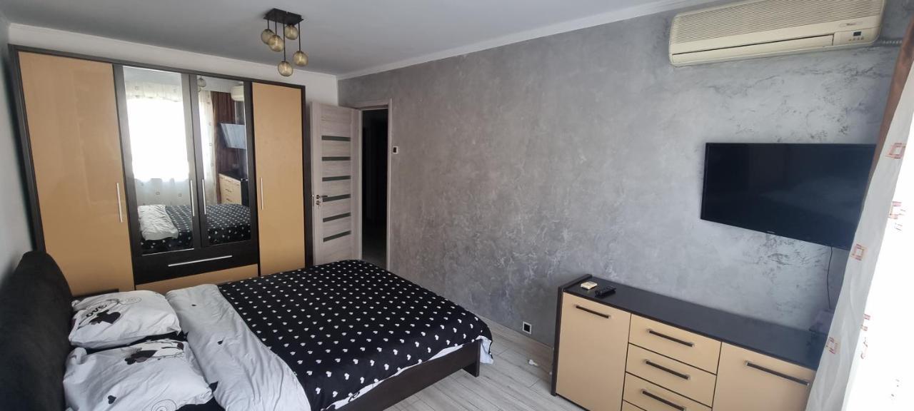 Ilona Apartament 3 Camere Râmnicu Vâlcea Εξωτερικό φωτογραφία